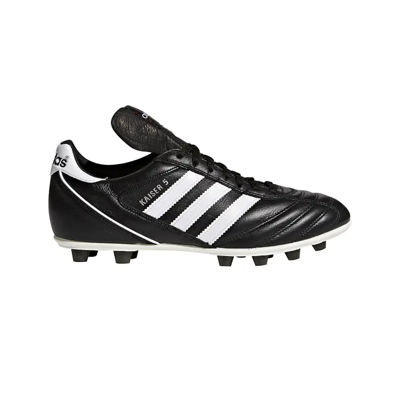 Sepatu Bola Adidas