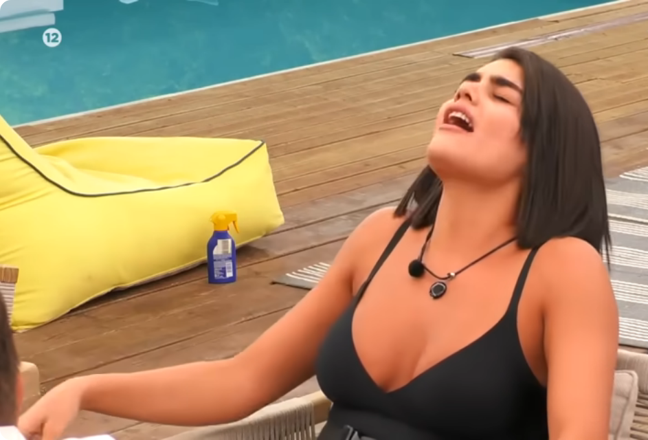 bHCMv.png