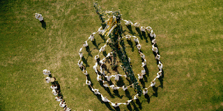 bHusJ.gif