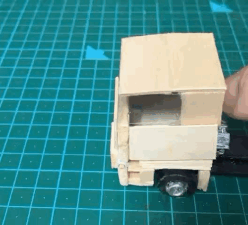 Wooden Mini Cab-Over Lorry V2 Tilt Test