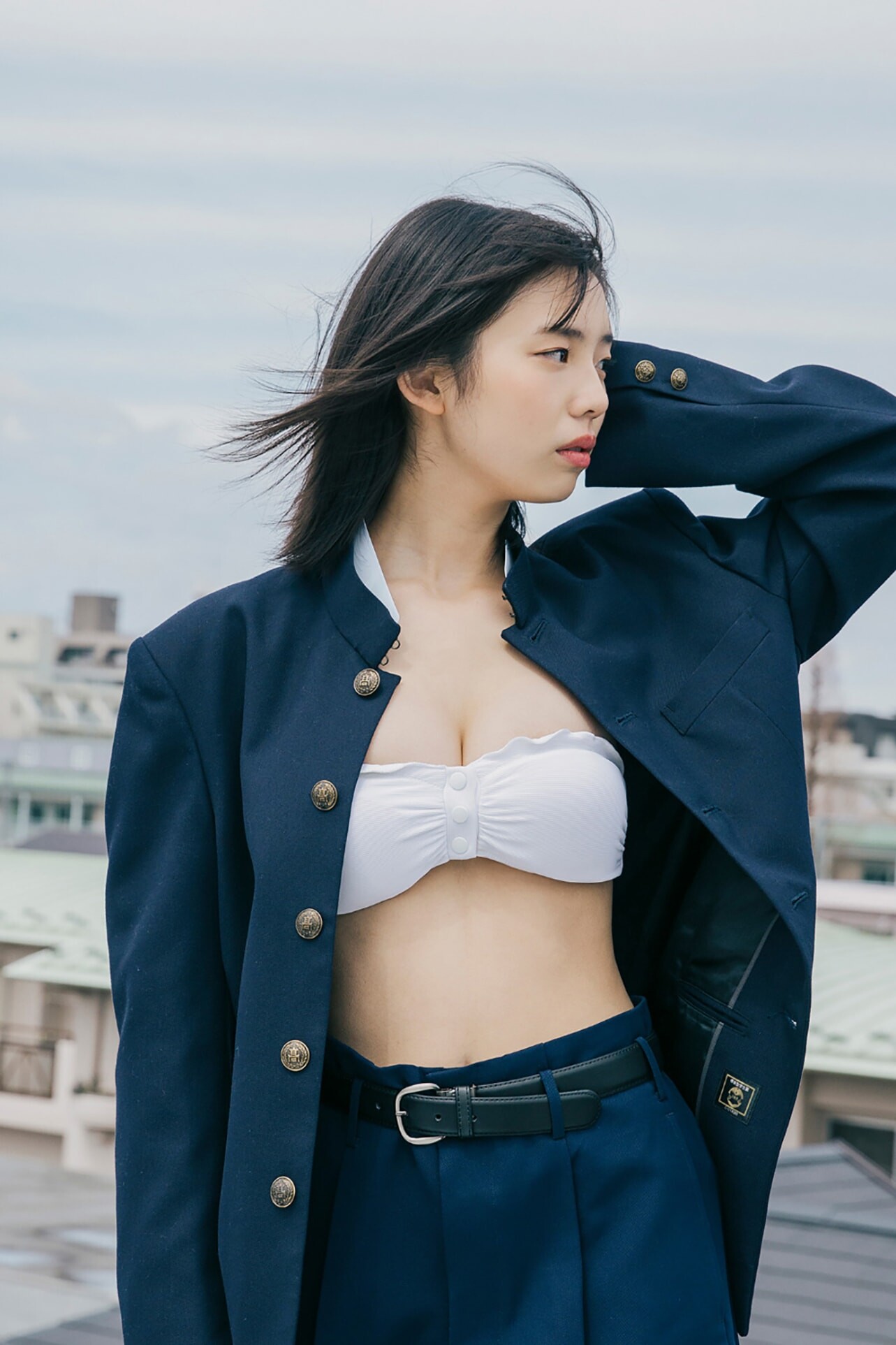 키쿠치 히나(菊地姫奈, きくち ひな) - 플래티늄 플래시 디지털 사진집 2022