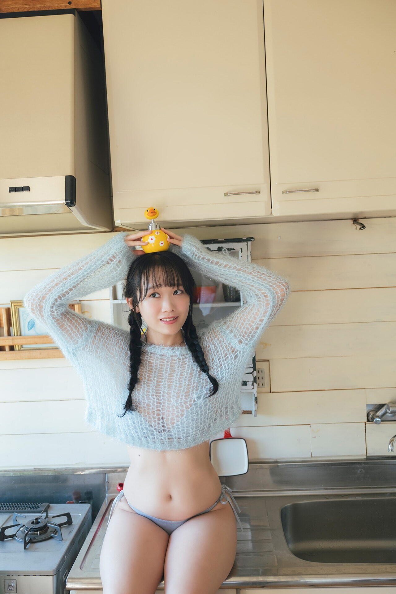 오쿠무라 리호(奥村梨穂, おくむら りほ) - 플래시 디지털 사진집 2024