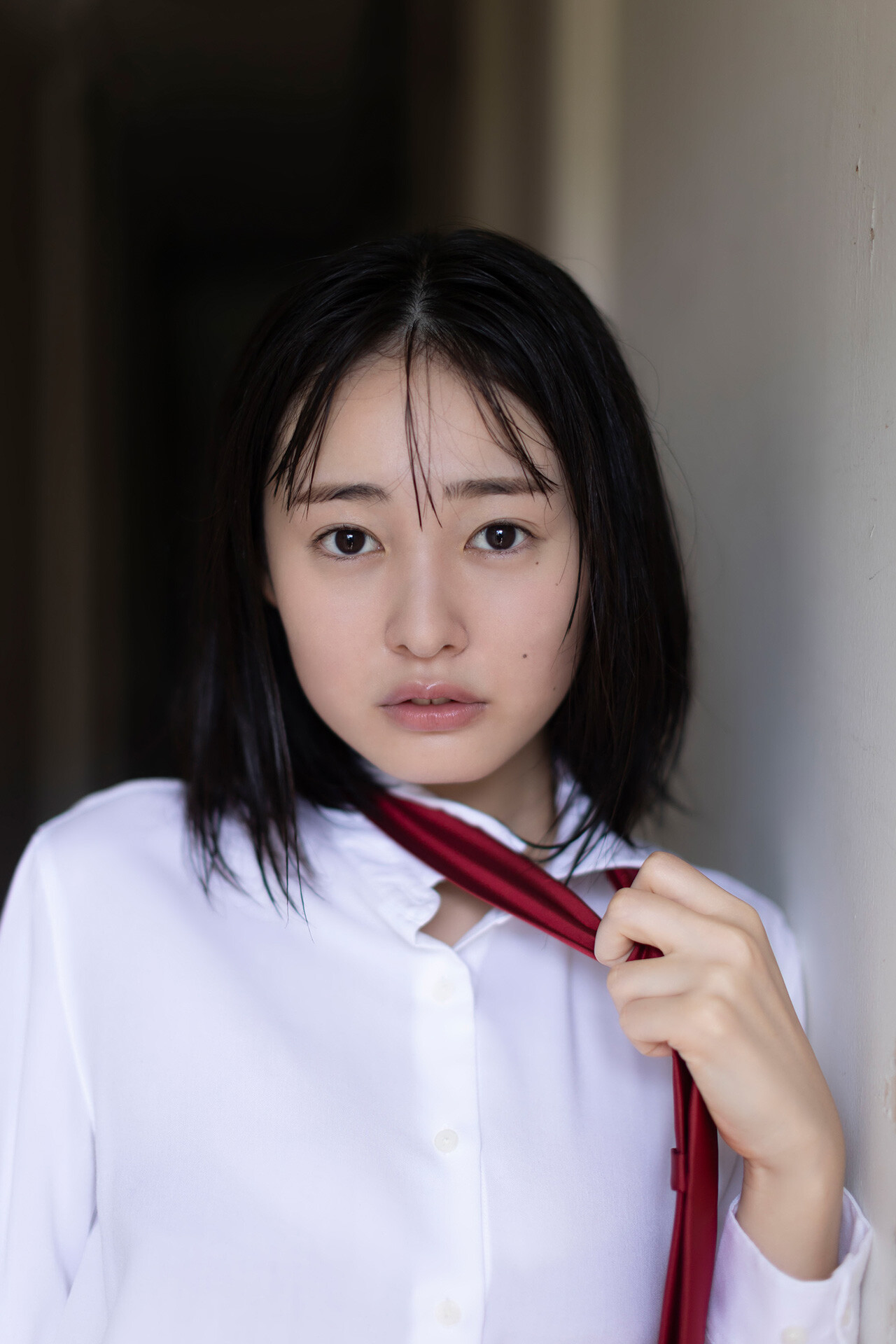 시라하마 미우(白濱美兎, しらはま みう) - 플래시 디지털 사진집 2024