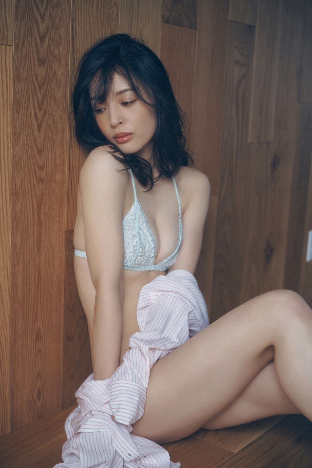 짐부 미사키(神部美咲, じんぶ みさき) - 플래시 디지털 사진집 2022