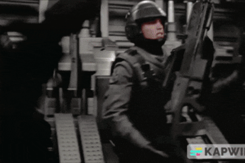 StarShipTroopersDropScene4B ezgif.com optimize