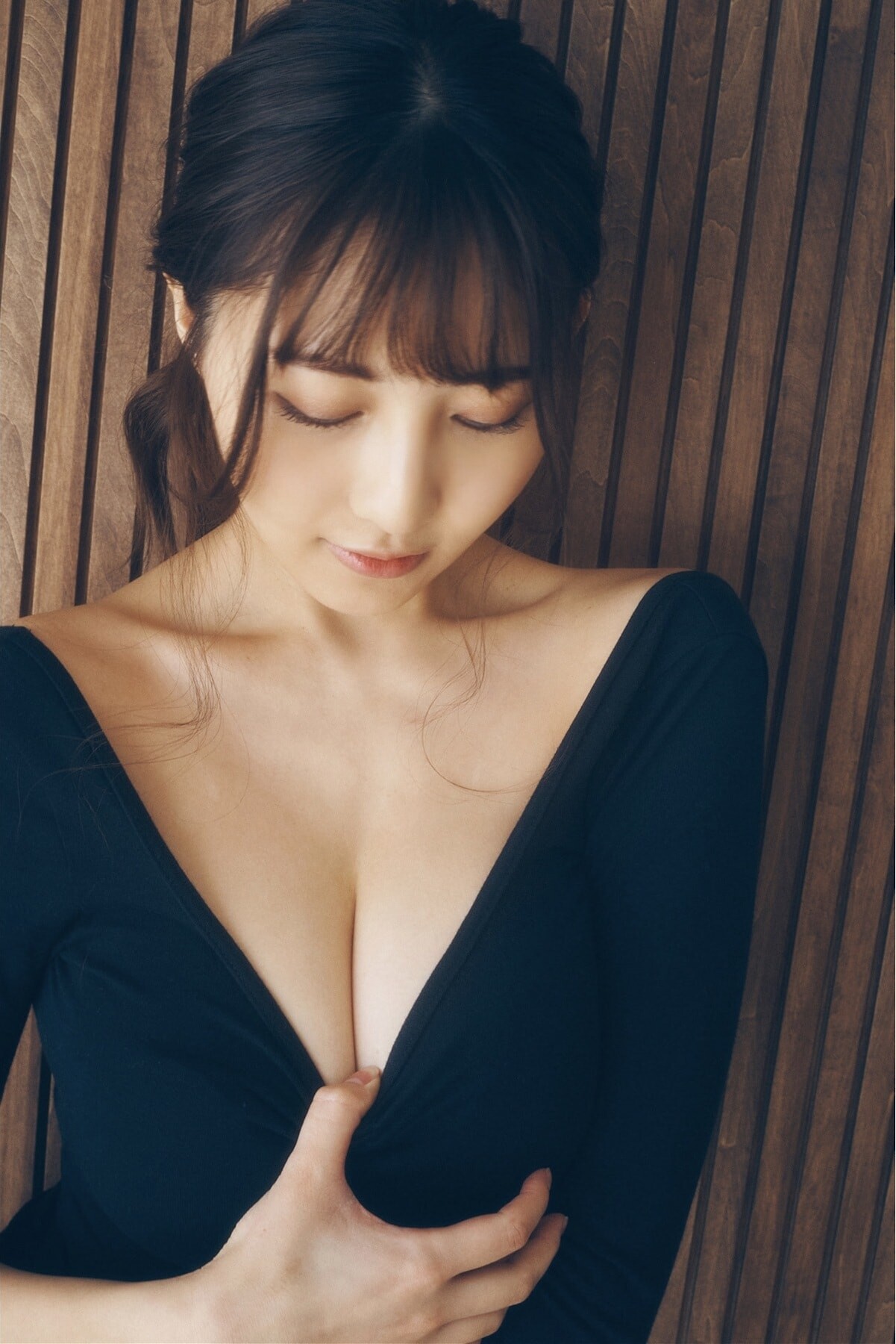 츠지 리리사(辻りりさ, つじ りりさ) - 플래시 디지털 사진집 2022