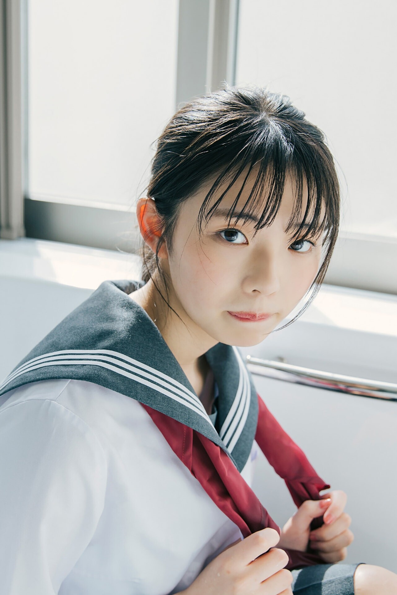 키쿠치 히나(菊地姫奈, きくち ひな) - 플래티늄 플래시 디지털 사진집 2022