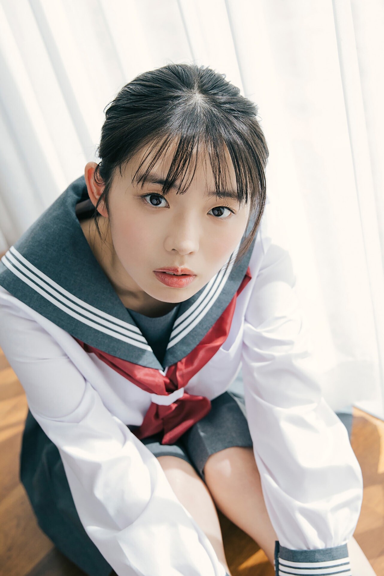 키쿠치 히나(菊地姫奈, きくち ひな) - 플래티늄 플래시 디지털 사진집 2022