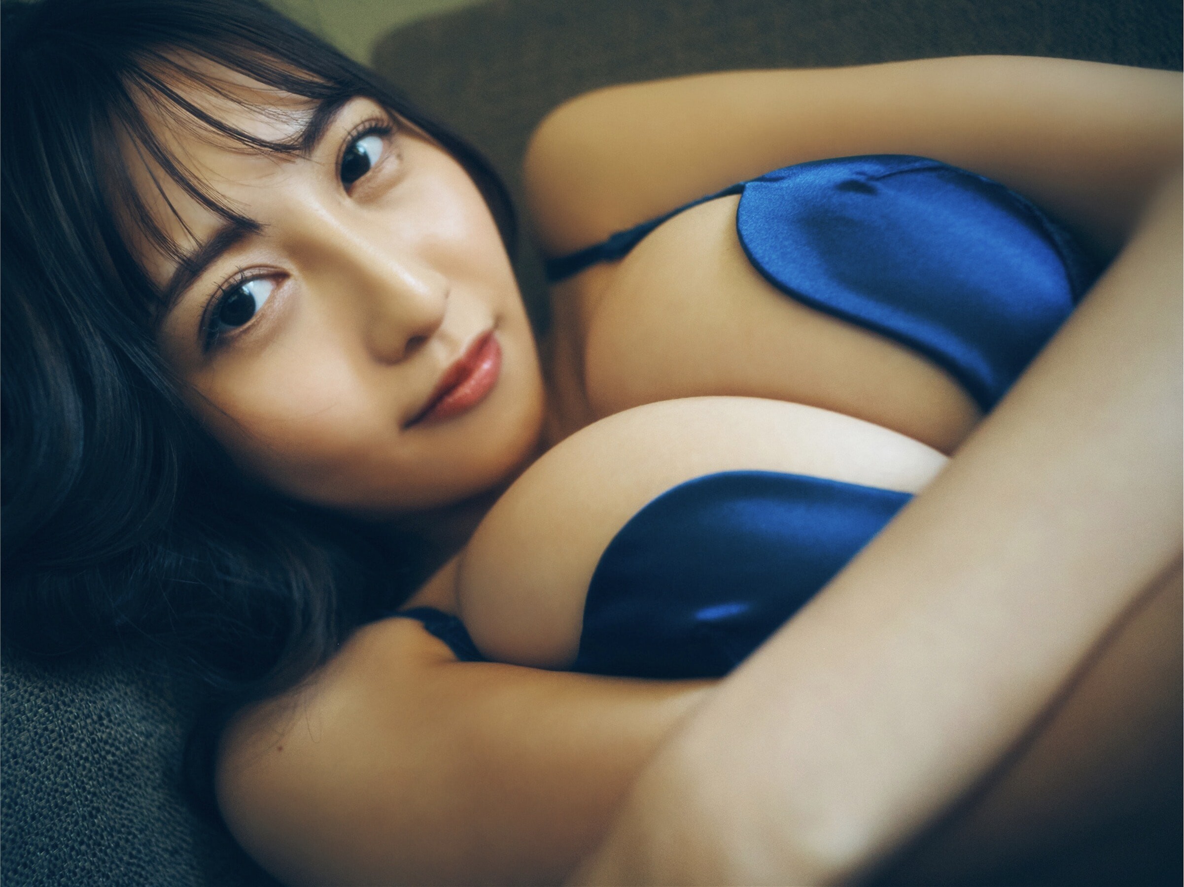 츠지 리리사(辻りりさ, つじ りりさ) - 플래시 디지털 사진집 2022