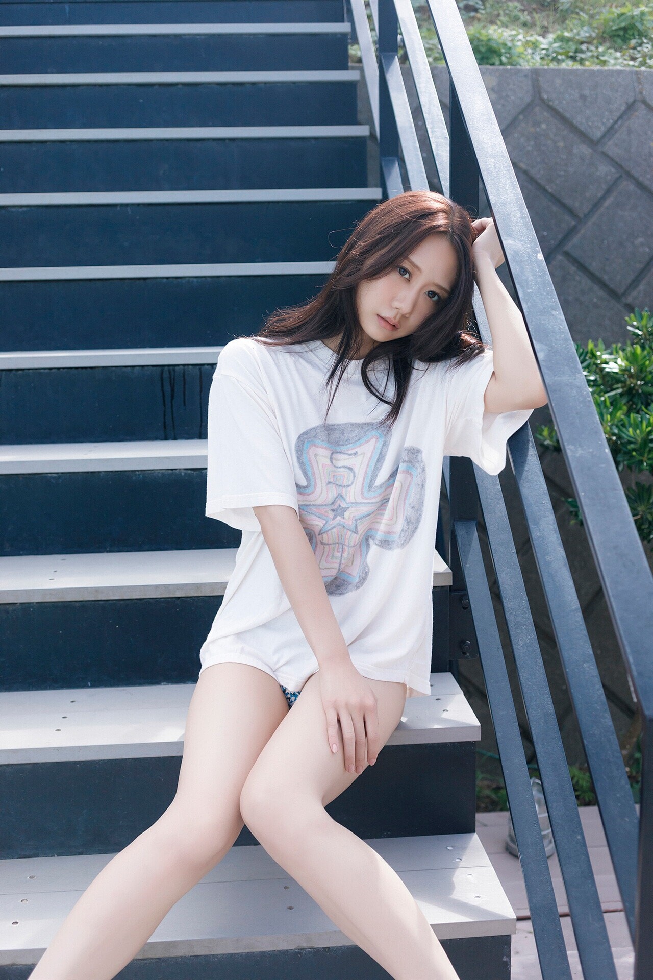 후루하타 나오(古畑奈和, ふるはた なお) - 플래시 디지털 사진집 2024