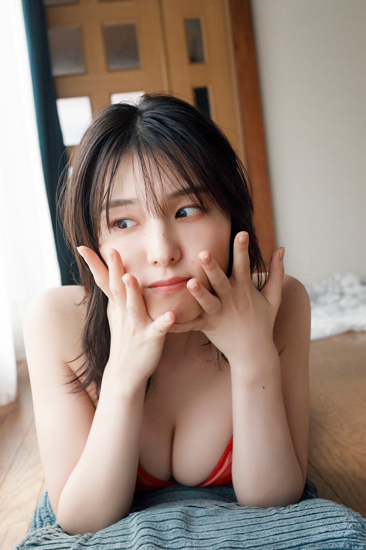 사가라 이오리(相楽伊織, さがら いおり) - 플래시 디지털 사진집 2024