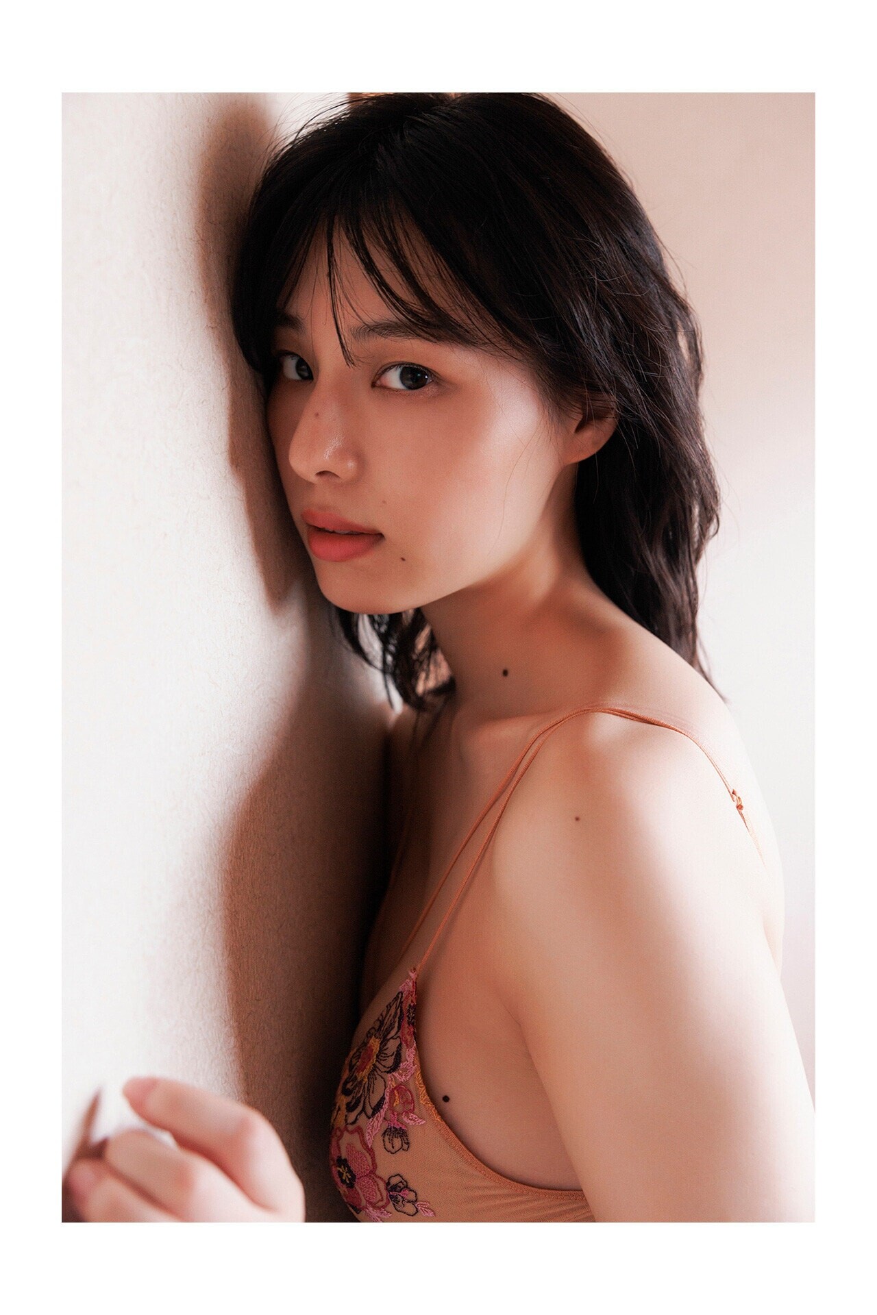 사가라 이오리(相楽伊織, さがら いおり) - 플래시 디지털 사진집 2024