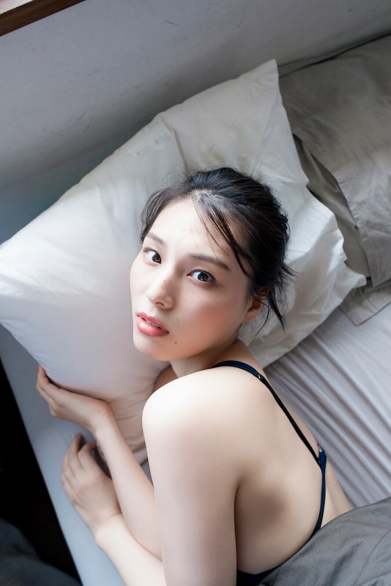 사가라 이오리(相楽伊織, さがら いおり) - 플래시 디지털 사진집 2024