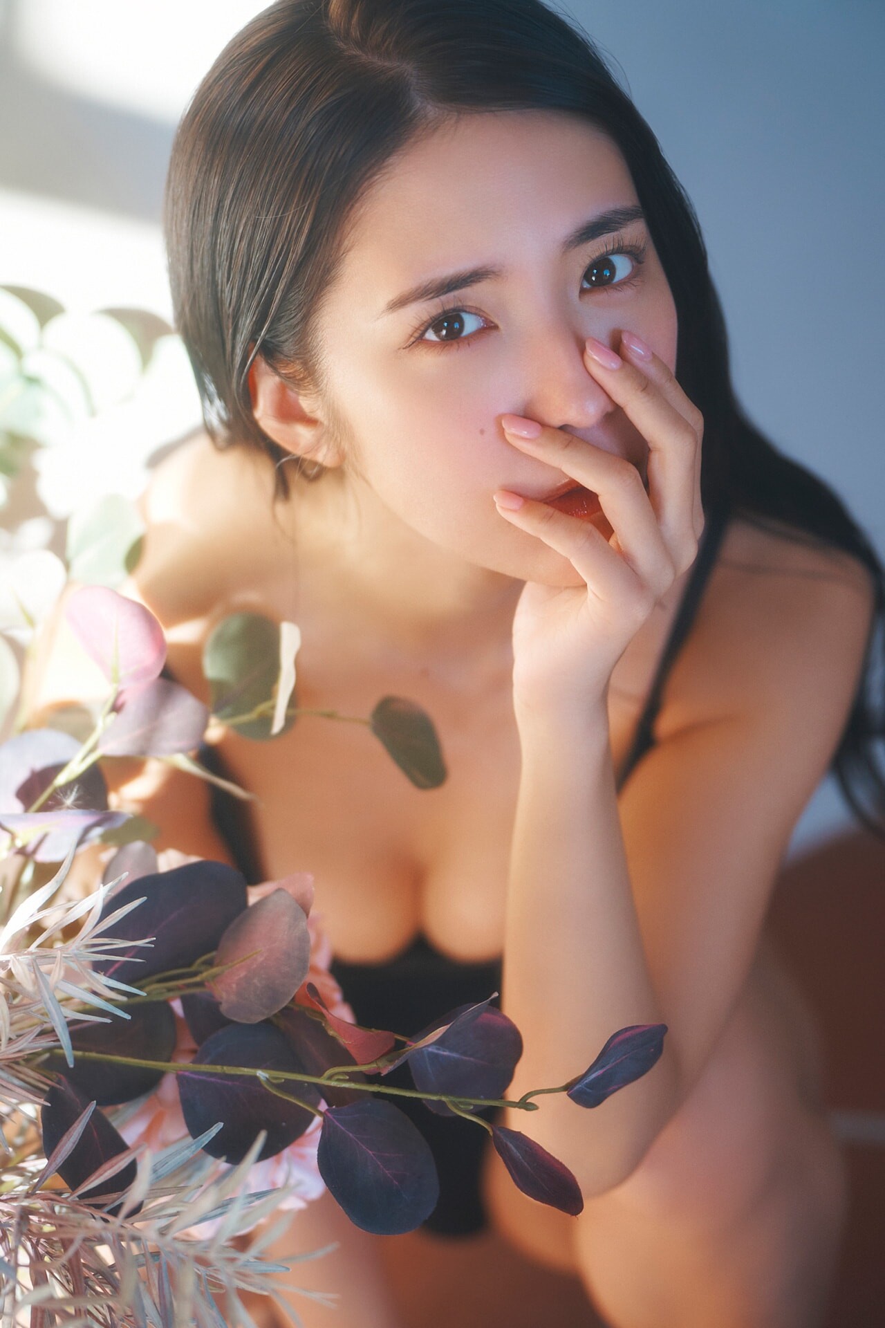 아마우 키스미(天羽希純, あまう きすみ) - 플래시 디지털 사진집 2024