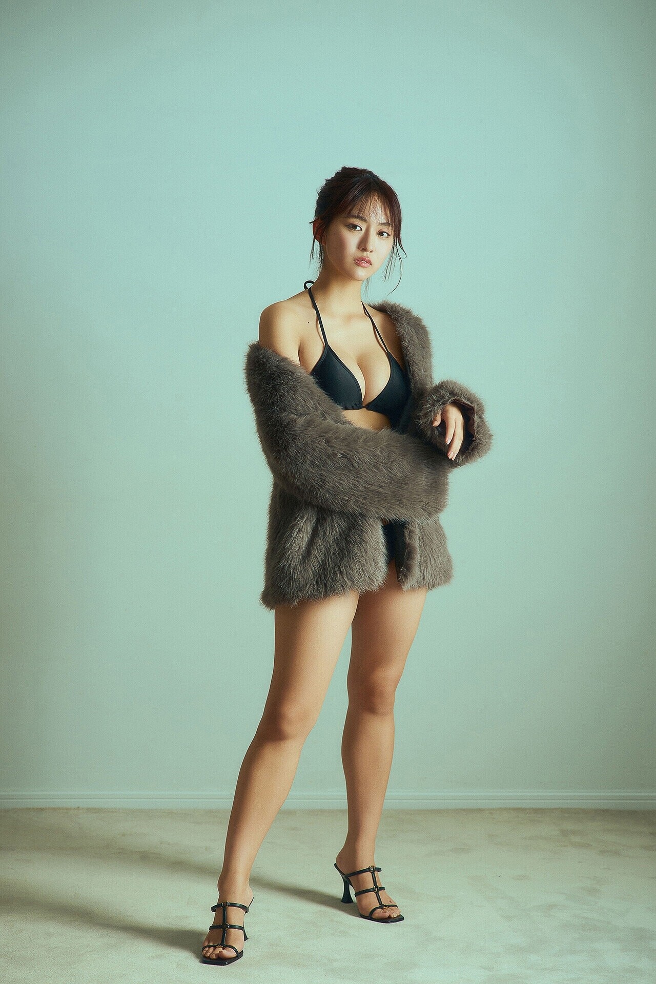 토요다 루나(豊田ルナ, とよだ ルナ) - 플래시 디지털 사진집 2025